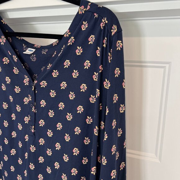Old Navy Women’s Size Large Cotton/Modal Navy Blue V-Neck Henley Paisley Blouse - Picture 3 of 8